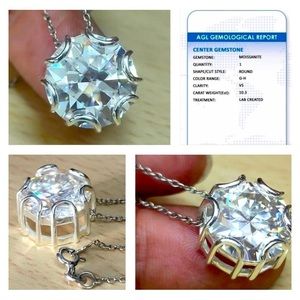 10.3ct ginormous sparkling moissanite diamond gem pendent and necklace.